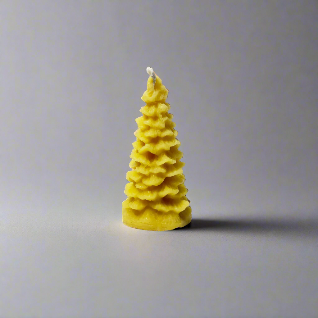 Natūrali žvakė - eglutė